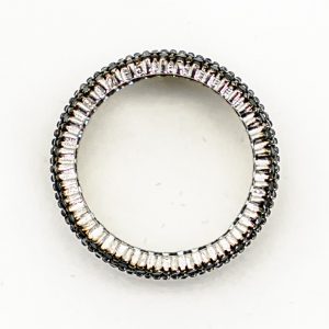 Alternative view of Icy Black Ring