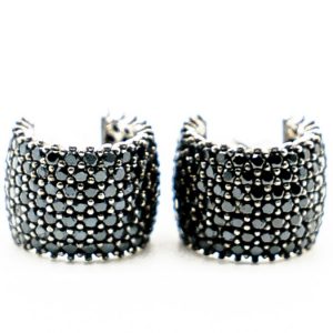 Alternative view of Jet Black