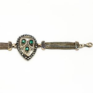 Alternative view of Green Neva